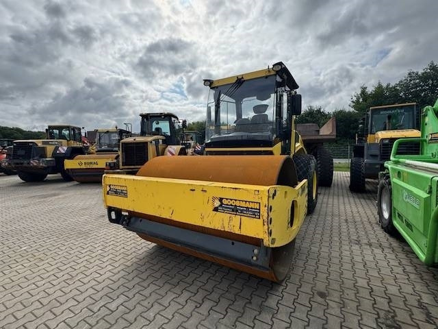 BOMAG BW 213 D-5 - رَصَّاص الطرق: صورة 4 BOMAG BW 213 D-5 - رَصَّاص الطرق: صورة 4