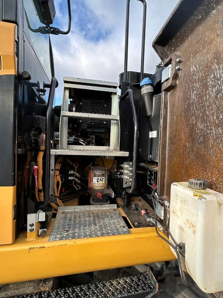 CAT M 318 F - حفار ذو عجلات: صورة 5 CAT M 318 F - حفار ذو عجلات: صورة 5