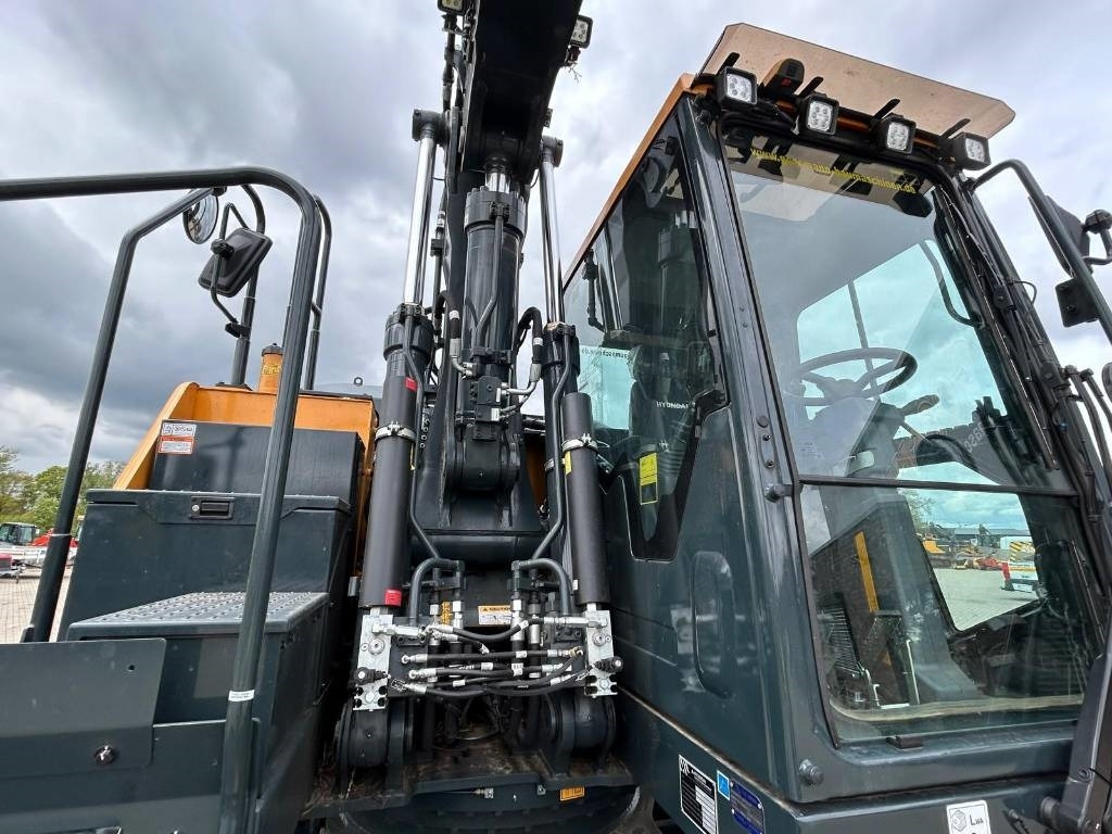 HYUNDAI HW170 ACR - حفار ذو عجلات: صورة 5 HYUNDAI HW170 ACR - حفار ذو عجلات: صورة 5