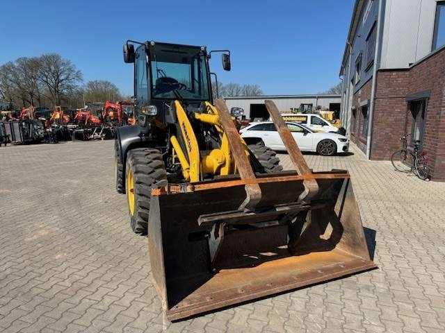 KOMATSU WA 100M - اللودر بعجل: صورة 4 KOMATSU WA 100M - اللودر بعجل: صورة 4