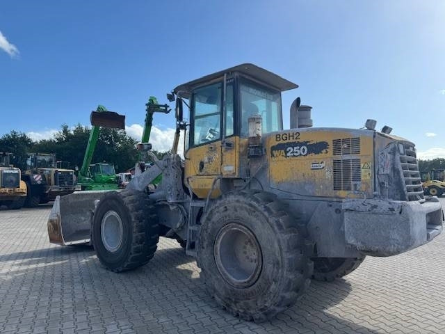 Komatsu WA 250-5 - اللودر بعجل: صورة 2 Komatsu WA 250-5 - اللودر بعجل: صورة 2
