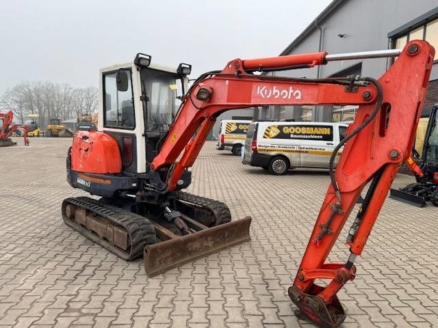 Kubota KX 101-3 - حفار صغير: صورة 1 Kubota KX 101-3 - حفار صغير: صورة 1