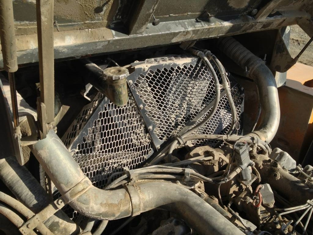 LIEBHERR R 974B HD - حفار زاحف: صورة 5 LIEBHERR R 974B HD - حفار زاحف: صورة 5