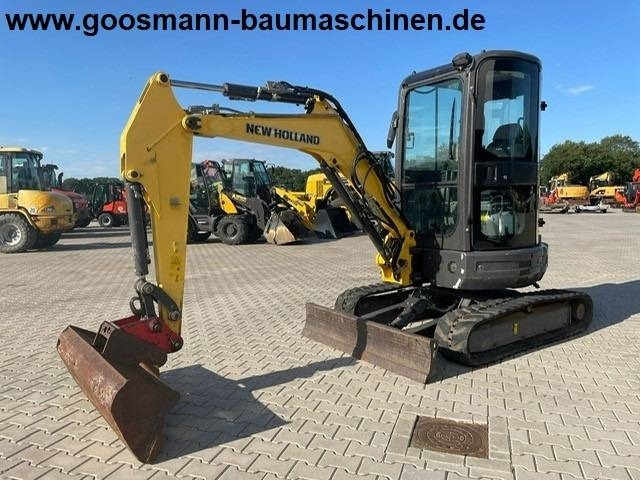 NEW HOLLAND E 29 B SR - حفار صغير: صورة 1 NEW HOLLAND E 29 B SR - حفار صغير: صورة 1