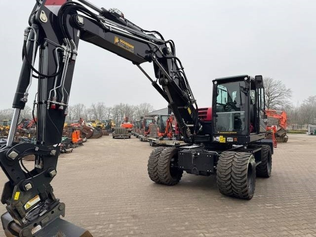 Yanmar B 110 W - حفار ذو عجلات: صورة 3 Yanmar B 110 W - حفار ذو عجلات: صورة 3