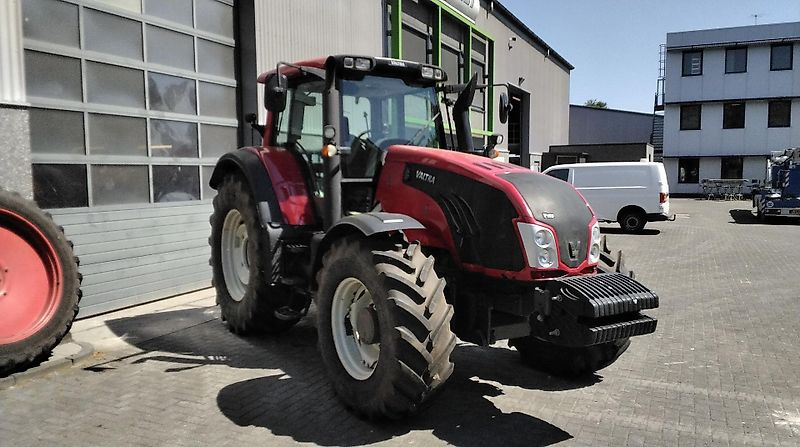 Valtra T153 Versu - جرار: صورة 3 Valtra T153 Versu - جرار: صورة 3