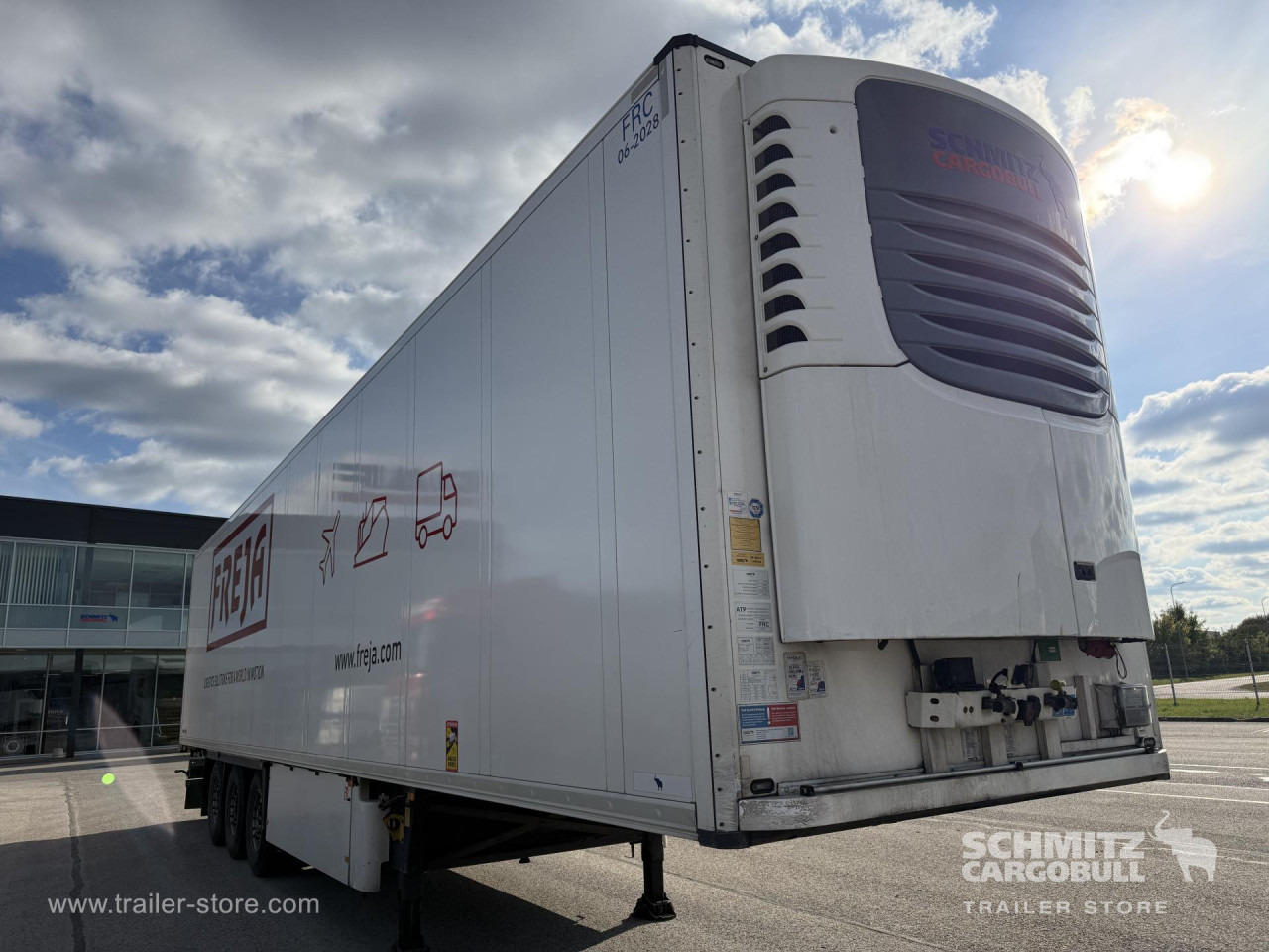 SCHMITZ Reefer Standard Double deck - نصف مقطورة ثابتة الحرارة: صورة 1 SCHMITZ Reefer Standard Double deck - نصف مقطورة ثابتة الحرارة: صورة 1