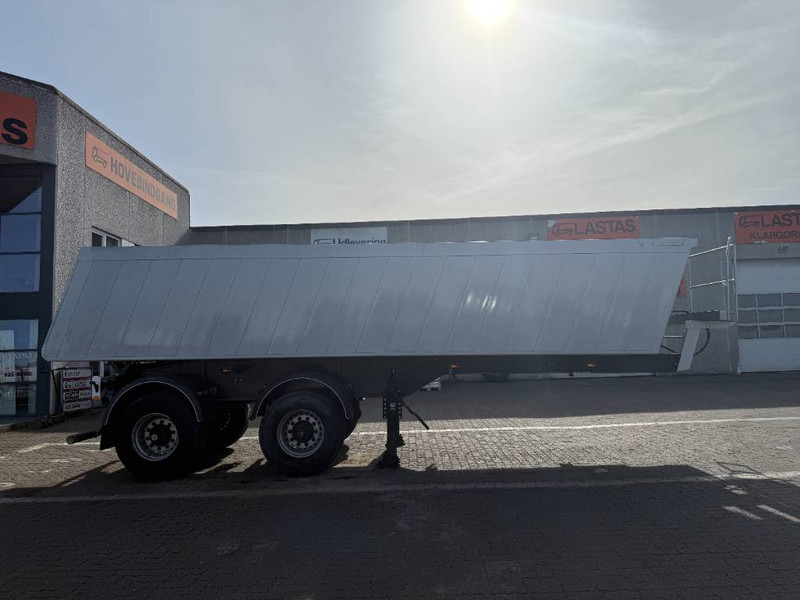 KEL-BERG 2-axle Tipper/Kipper/Tiptrailer 24 m³ - نصف مقطورة قلابة: صورة 4 KEL-BERG 2-axle Tipper/Kipper/Tiptrailer 24 m³ - نصف مقطورة قلابة: صورة 4