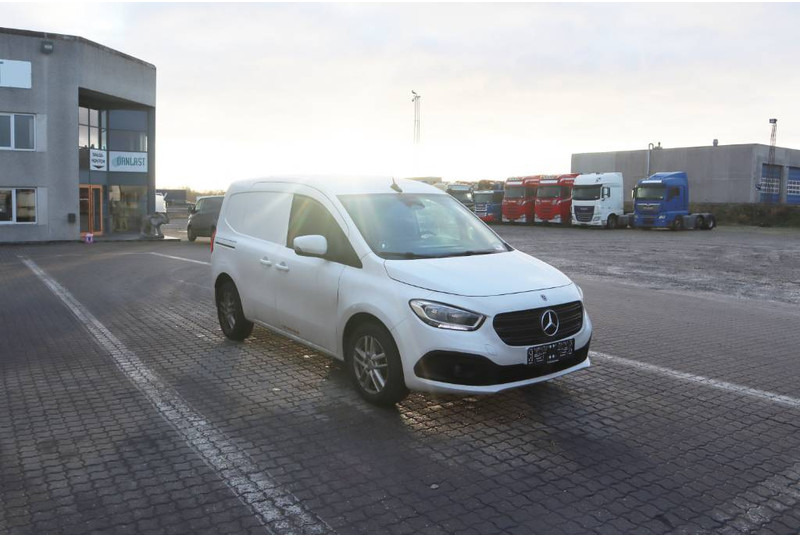 Mercedes-Benz Citan 110 CDI - شاحنة بصندوق مغلق: صورة 1 Mercedes-Benz Citan 110 CDI - شاحنة بصندوق مغلق: صورة 1