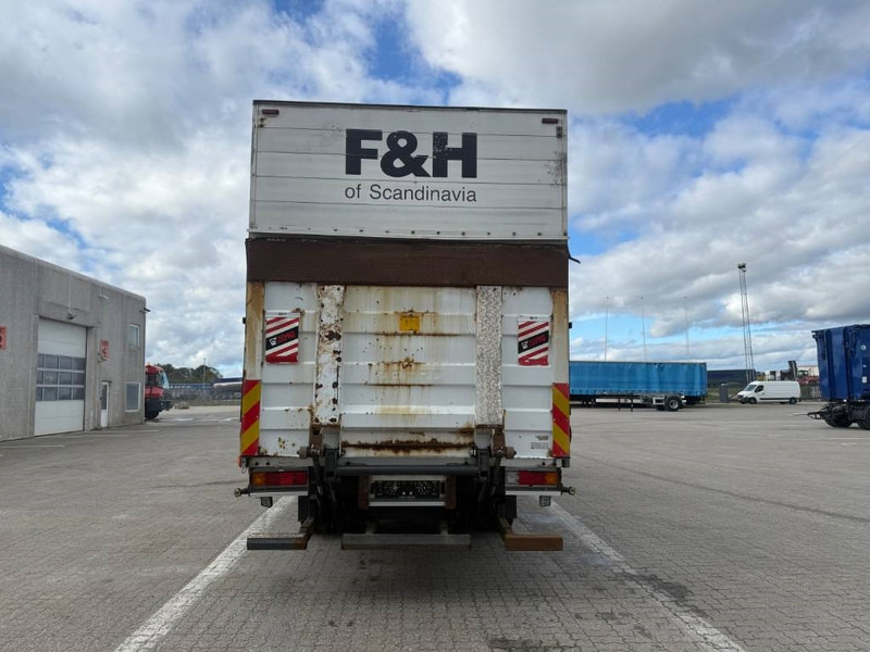 Mercedes-Benz Truck / Lastkraftwagen / Lastbil - شاحنة ذات ستائر جانبية: صورة 4 Mercedes-Benz Truck / Lastkraftwagen / Lastbil - شاحنة ذات ستائر جانبية: صورة 4