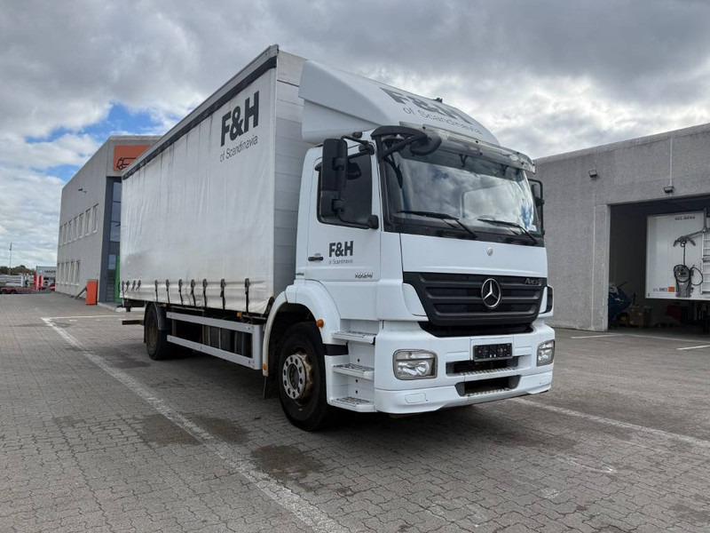 Mercedes-Benz Truck / Lastkraftwagen / Lastbil - شاحنة ذات ستائر جانبية: صورة 1 Mercedes-Benz Truck / Lastkraftwagen / Lastbil - شاحنة ذات ستائر جانبية: صورة 1