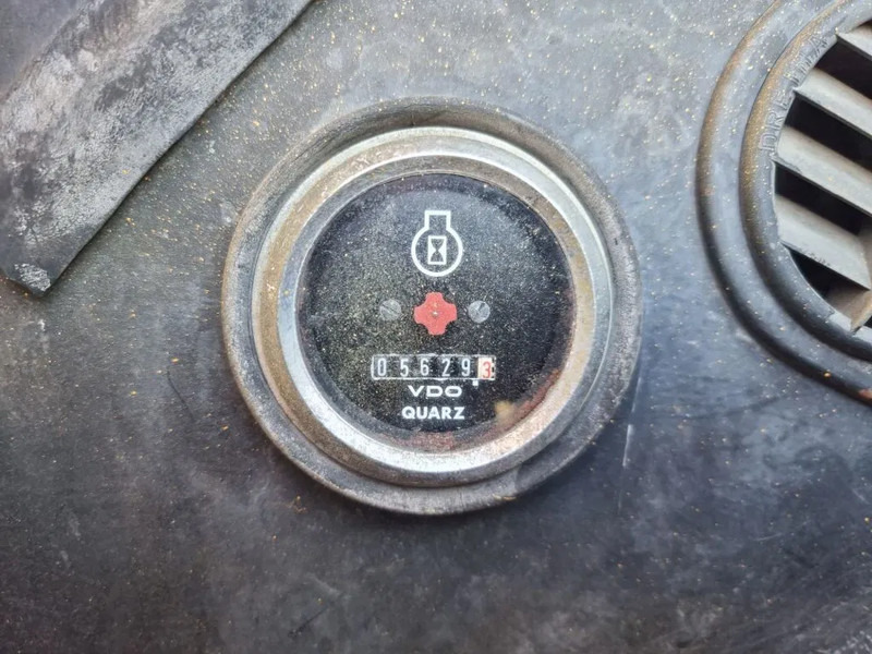 جرار John Deere JD410: صورة 11