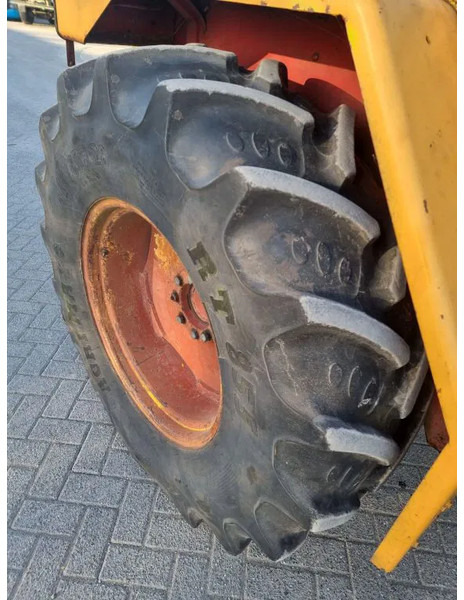 جرار John Deere JD410: صورة 17