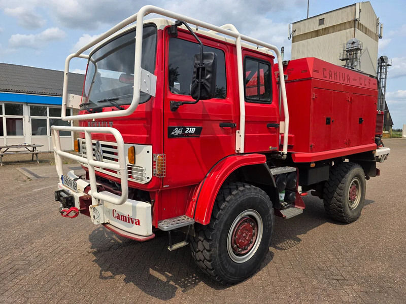 Renault Midliner 210 M210 - 40BCA230 - شاحنة حريق: صورة 1 Renault Midliner 210 M210 - 40BCA230 - شاحنة حريق: صورة 1