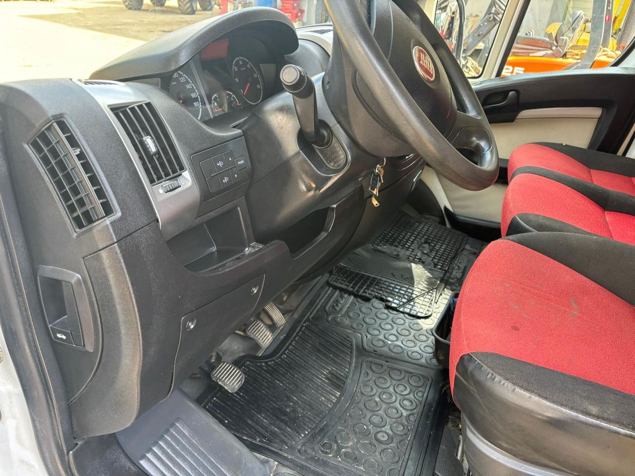 شاحنة بيع Fiat Ducato Maxi KW 35 L4H3 130 E5 - Motorschaden: صورة 10