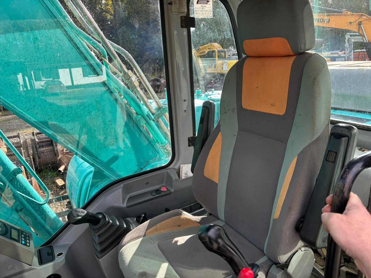 حفار زاحف KOBELCO SK 250 NLC-6ES: صورة 12 حفار زاحف KOBELCO SK 250 NLC-6ES: صورة 12