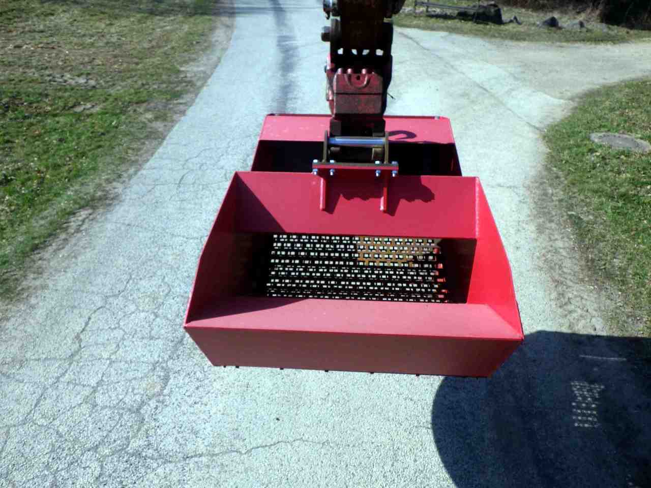 LSB 1000-02 screening bucket - بكت - حفار صغير: صورة 2 LSB 1000-02 screening bucket - بكت - حفار صغير: صورة 2