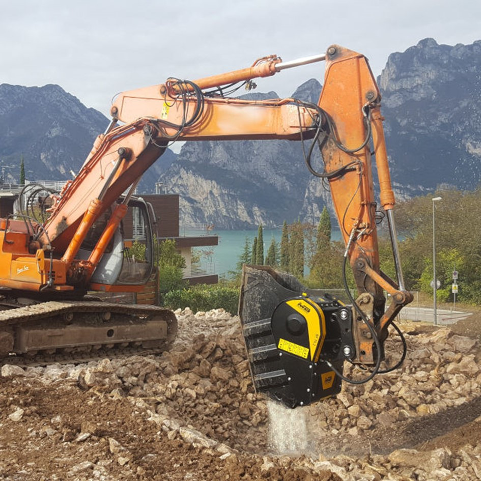 MB CRUSHER BF 70.2 S4 - بكت - حفار زاحف: صورة 3 MB CRUSHER BF 70.2 S4 - بكت - حفار زاحف: صورة 3