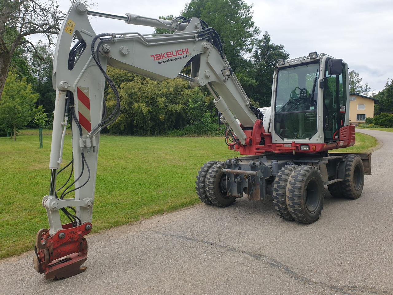 TAKEUCHI TB 295W - حفار ذو عجلات: صورة 3 TAKEUCHI TB 295W - حفار ذو عجلات: صورة 3