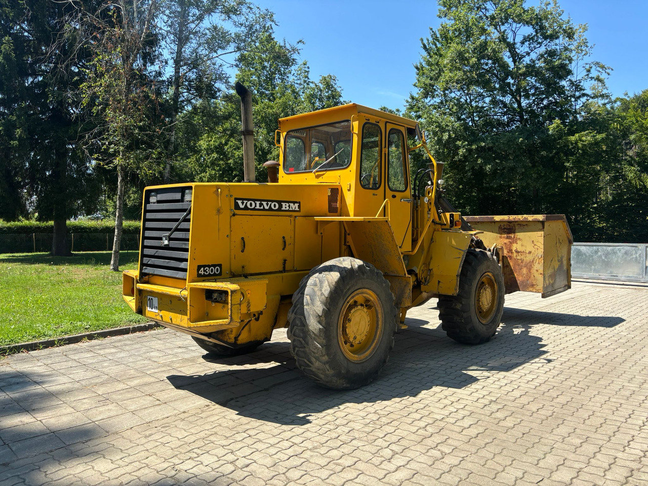 VOLVO BM 4300 - اللودر بعجل: صورة 5 VOLVO BM 4300 - اللودر بعجل: صورة 5