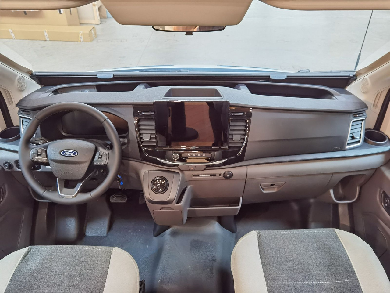 Chausson 640 TITANIUM /-2026- / XXL-HUBBETT / AHK / 4.1T. - موتر هوم شبه متكامل: صورة 5 Chausson 640 TITANIUM /-2026- / XXL-HUBBETT / AHK / 4.1T. - موتر هوم شبه متكامل: صورة 5