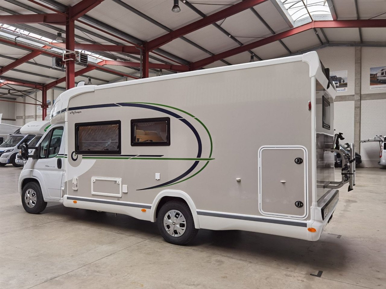 Chausson 724 ETAPE - LINE /140PS /ZUBEHÖR & CONNECT PAKET - موتر هوم شبه متكامل: صورة 5 Chausson 724 ETAPE - LINE /140PS /ZUBEHÖR & CONNECT PAKET - موتر هوم شبه متكامل: صورة 5