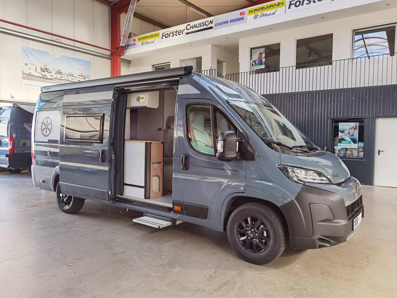 كرفان فان Karmann DAVIS 620 TRENDSTYLE / - 2026 -/ 140PS-AUTOMATIK: صورة 9 كرفان فان Karmann DAVIS 620 TRENDSTYLE / - 2026 -/ 140PS-AUTOMATIK: صورة 9