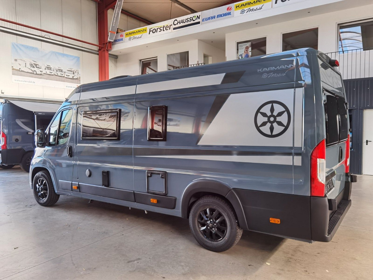 Karmann DAVIS 620 TRENDSTYLE / - 2026 -/ 140PS-AUTOMATIK - كرفان فان: صورة 5 Karmann DAVIS 620 TRENDSTYLE / - 2026 -/ 140PS-AUTOMATIK - كرفان فان: صورة 5