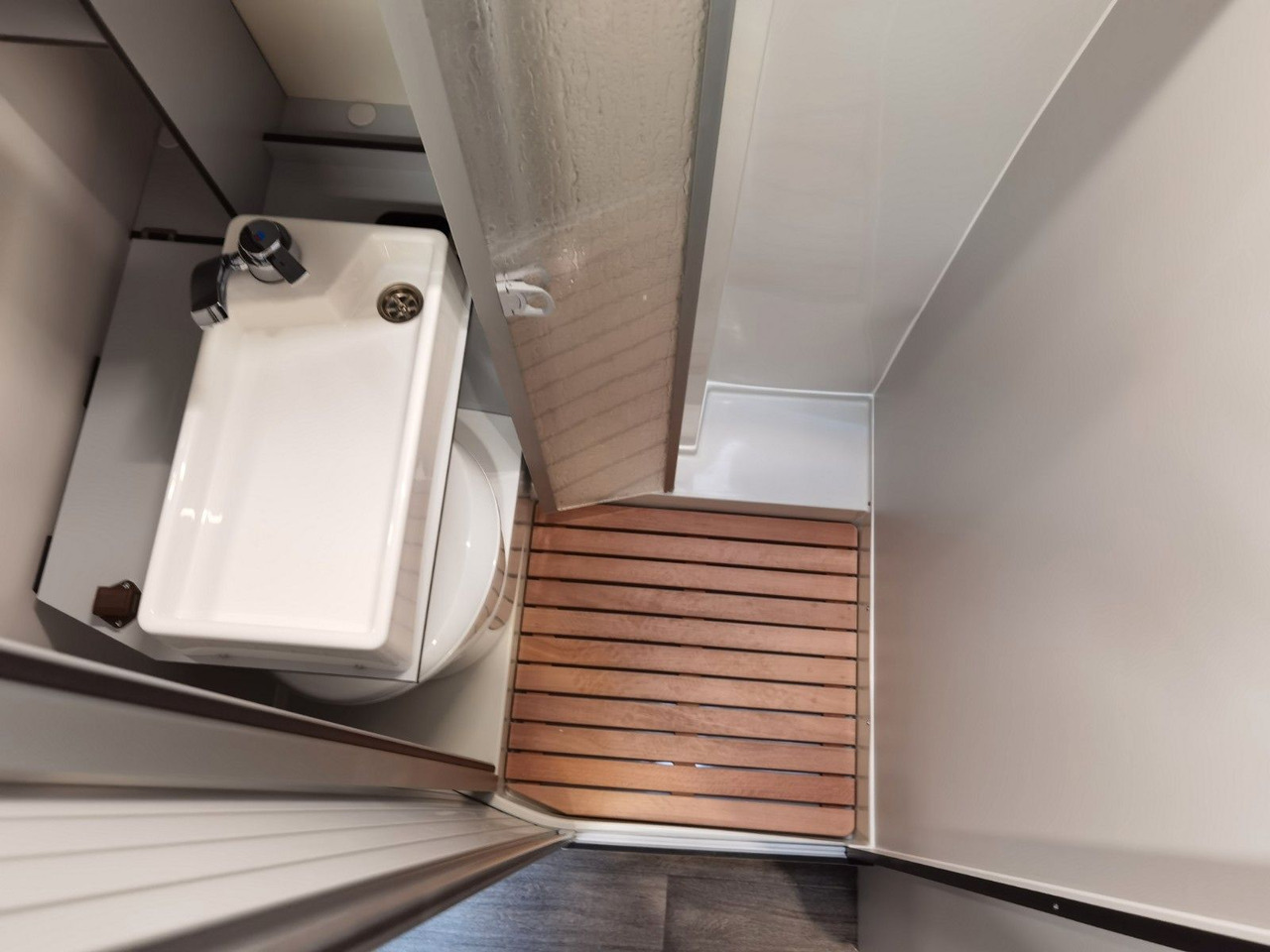 كرفان فان Karmann DEXTER 560 / 170PS - 4x4 / SOLAR & MARKISE & ALU: صورة 19