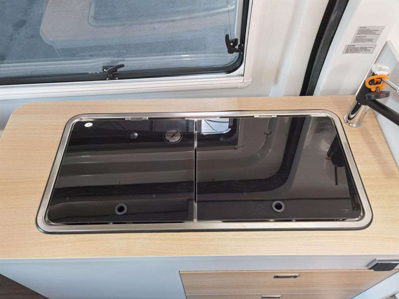 كرفان فان Karmann DEXTER 570 / 170 PS / 4x4/ ALU / SOLAR / MARKISE: صورة 16