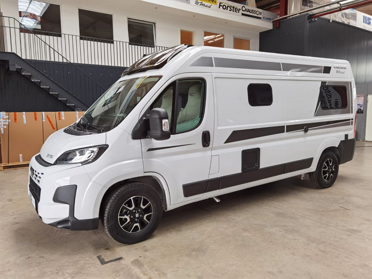 Karmann DEXTER 580 /-MODELL 2026-/ PANORAMA DACHFENSTER - كرفان فان: صورة 5 Karmann DEXTER 580 /-MODELL 2026-/ PANORAMA DACHFENSTER - كرفان فان: صورة 5