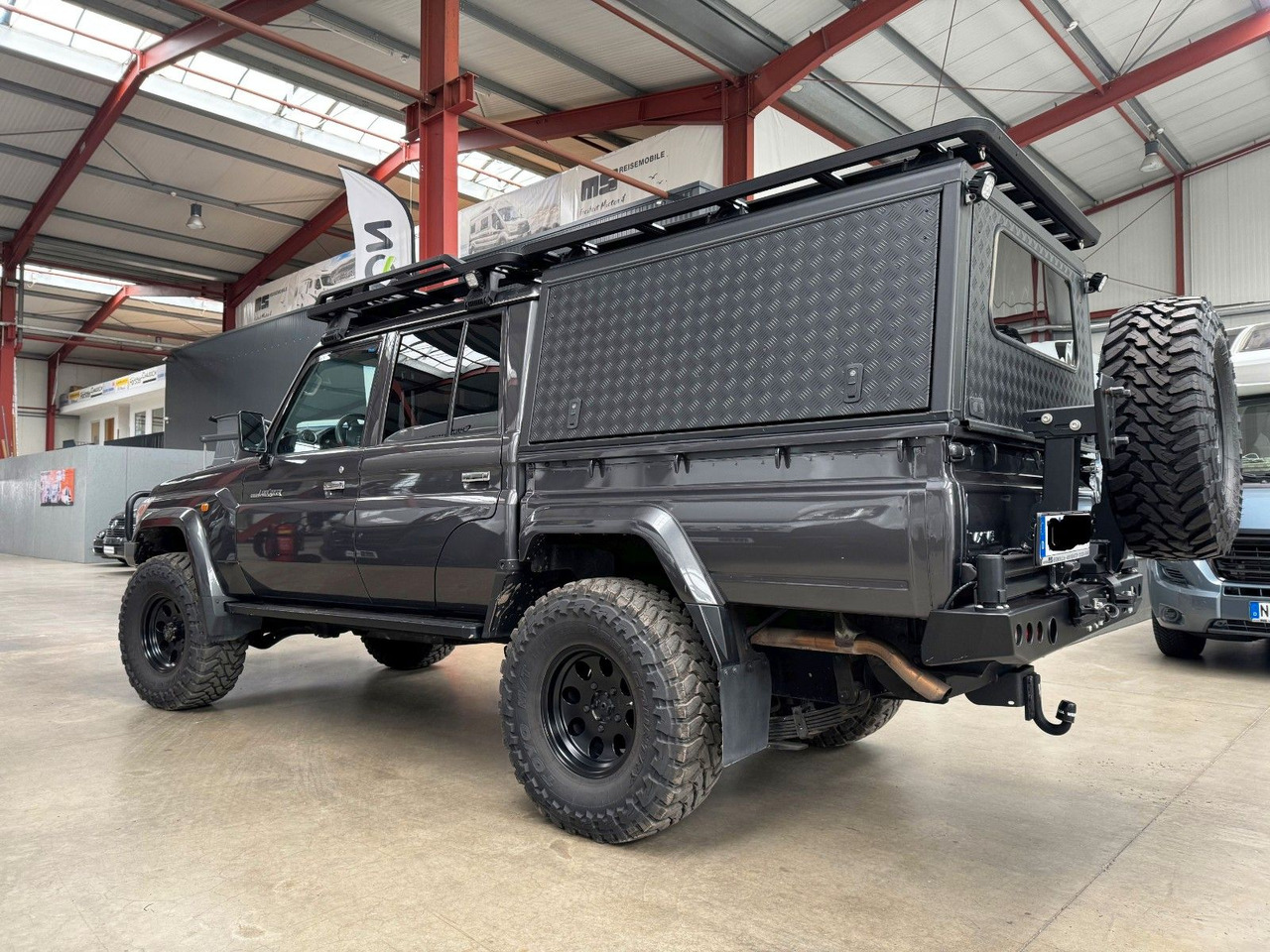 Toyota TOYOTA LAND CRUISER GRJ 79 DC - VX LIMITED - شاحنة البيك أب: صورة 4 Toyota TOYOTA LAND CRUISER GRJ 79 DC - VX LIMITED - شاحنة البيك أب: صورة 4