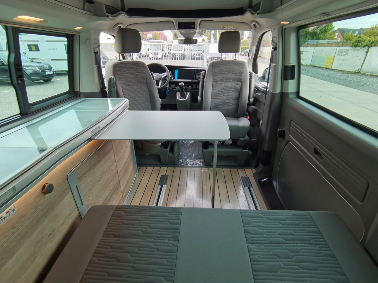 تأجير  Volkswagen T6.1 CALIFORNIA OCEAN EDITION / DSG / ACC / NAVI Volkswagen T6.1 CALIFORNIA OCEAN EDITION / DSG / ACC / NAVI: صورة 17