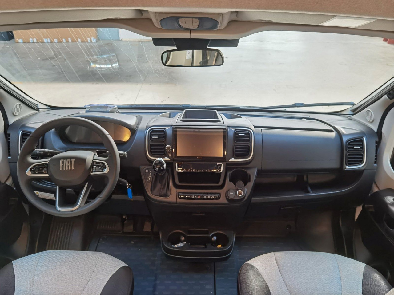 تأجير  Weinsberg CARACOMPACT 600 MEG PEPPER / 8G. - AUTOMATIK Weinsberg CARACOMPACT 600 MEG PEPPER / 8G. - AUTOMATIK: صورة 11