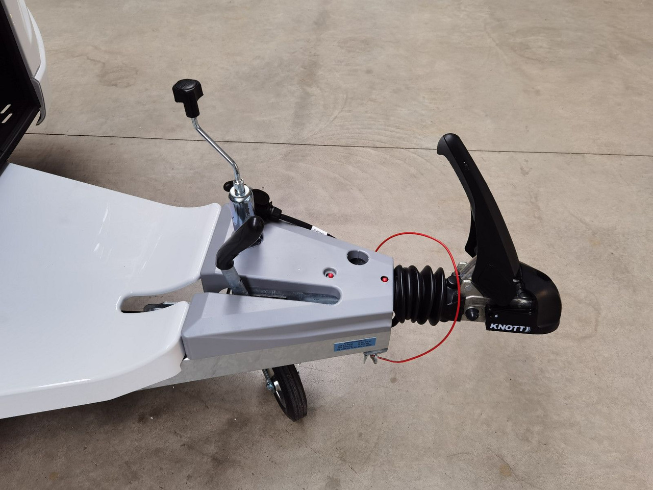 كرفان سحب Weinsberg CARAONE 390 QD  / -2026 -/ 1350 KG: صورة 9