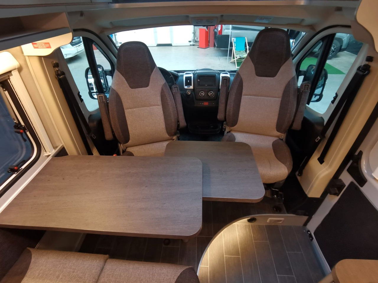 كرفان فان Weinsberg CARATOUR 600 MQ /165PS /FUNCTION & VOLTAGE PAKET: صورة 14