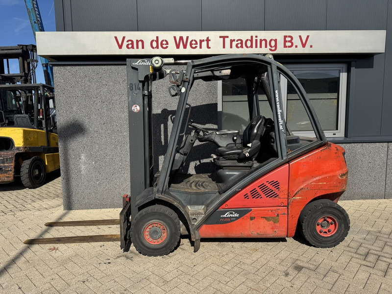 Linde H25D-02 Triplo 470 Freelift / Sideshift VW Diesel 2014 - رافعة شوكية ديزل: صورة 1 Linde H25D-02 Triplo 470 Freelift / Sideshift VW Diesel 2014 - رافعة شوكية ديزل: صورة 1