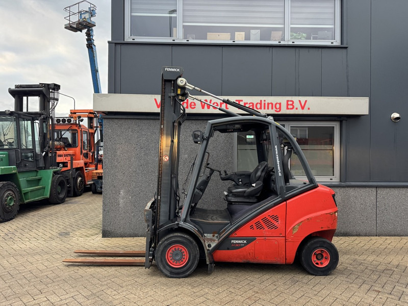 Linde H30D-02 Duplo 450 Sideshift / Vorkversteller VW Diesel 2014 - رافعة شوكية ديزل: صورة 1 Linde H30D-02 Duplo 450 Sideshift / Vorkversteller VW Diesel 2014 - رافعة شوكية ديزل: صورة 1