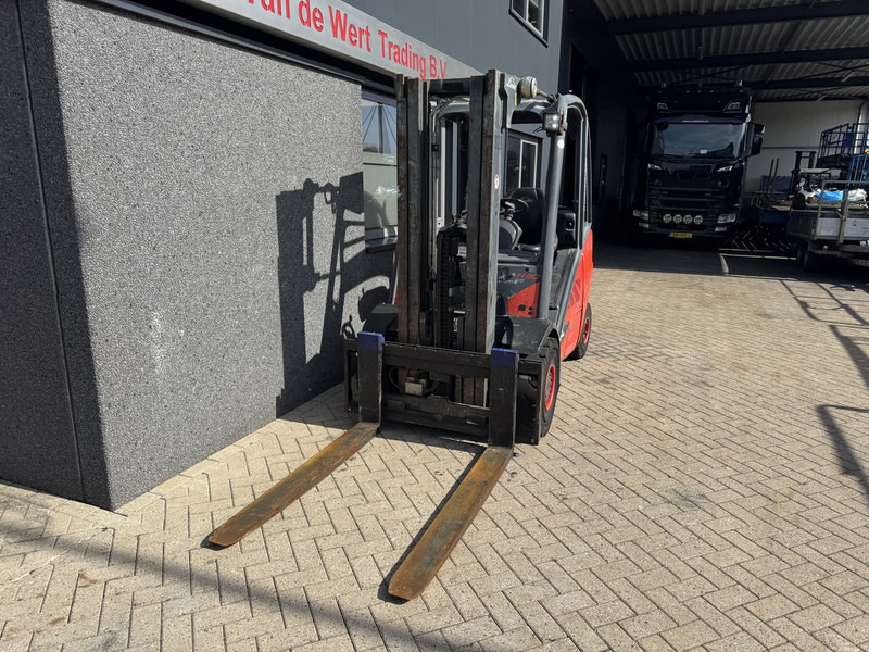 Linde H30D-02 Triplo 465 Freelift / Sideshift / VW Diesel 2014 - رافعة شوكية ديزل: صورة 3 Linde H30D-02 Triplo 465 Freelift / Sideshift / VW Diesel 2014 - رافعة شوكية ديزل: صورة 3