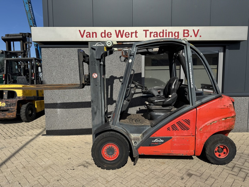 Linde H30D-02 Triplo 465 Freelift / Sideshift / VW Diesel 2014 - رافعة شوكية ديزل: صورة 5 Linde H30D-02 Triplo 465 Freelift / Sideshift / VW Diesel 2014 - رافعة شوكية ديزل: صورة 5