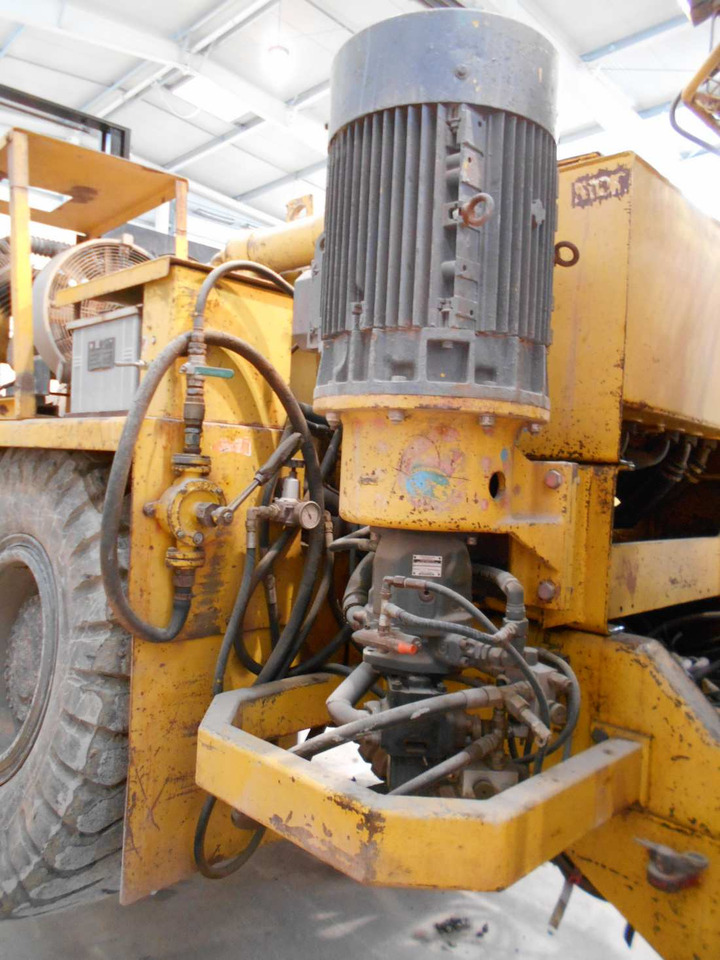 Atlas Copco H 135 - ماكينة حفر القنوات: صورة 2 Atlas Copco H 135 - ماكينة حفر القنوات: صورة 2