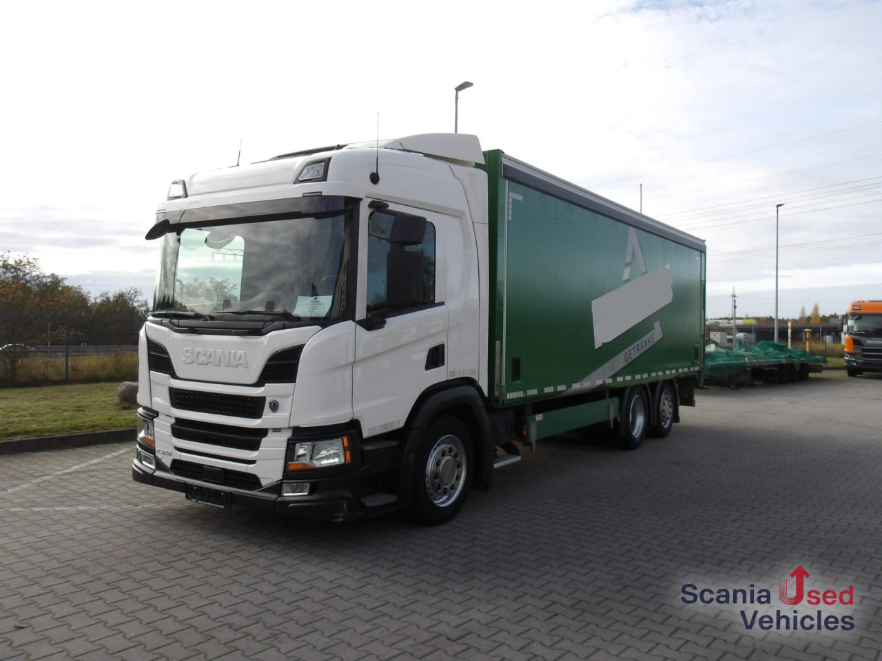 SCANIA P 320 B6x2*4LB / Full Air / Getränkefahrzeug - شاحنة مشروبات: صورة 1 SCANIA P 320 B6x2*4LB / Full Air / Getränkefahrzeug - شاحنة مشروبات: صورة 1