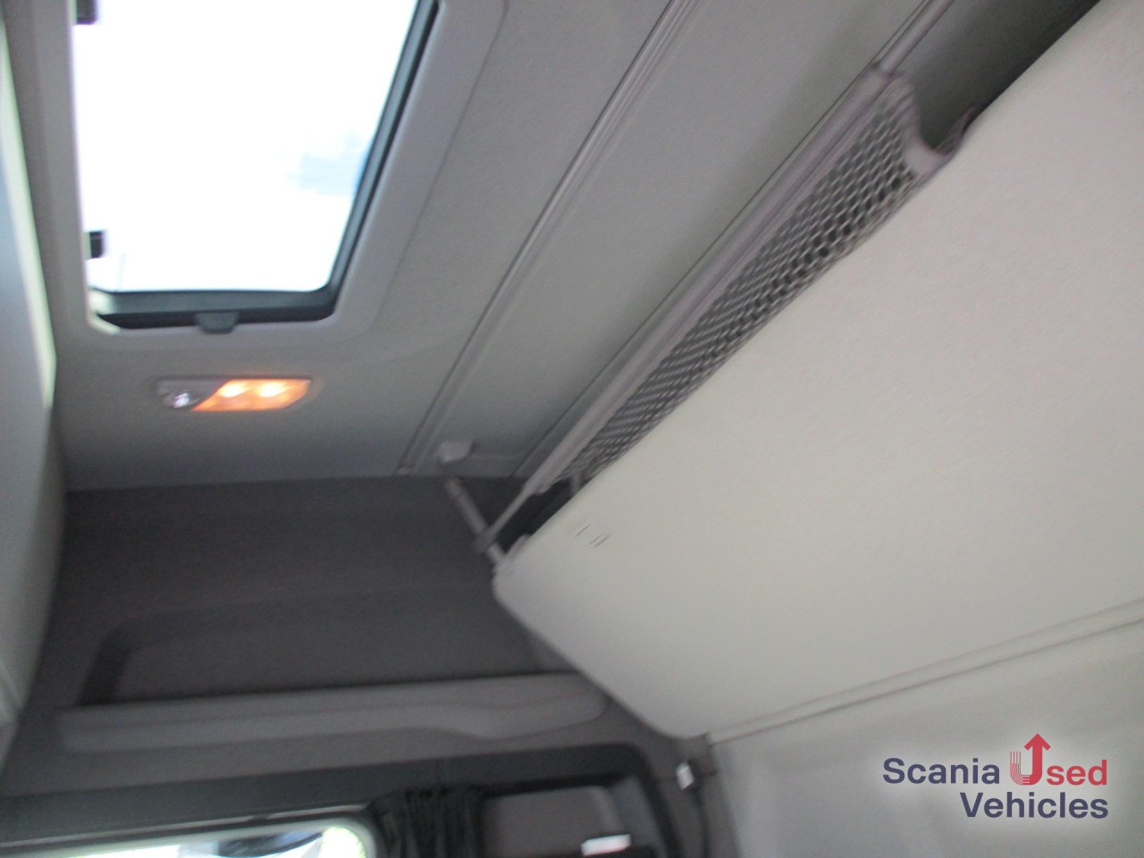 SCANIA R 460 A4x2NA / 2-Kreis Hydr. / Navi / LED / ADR AT - رأس تريلا: صورة 2 SCANIA R 460 A4x2NA / 2-Kreis Hydr. / Navi / LED / ADR AT - رأس تريلا: صورة 2