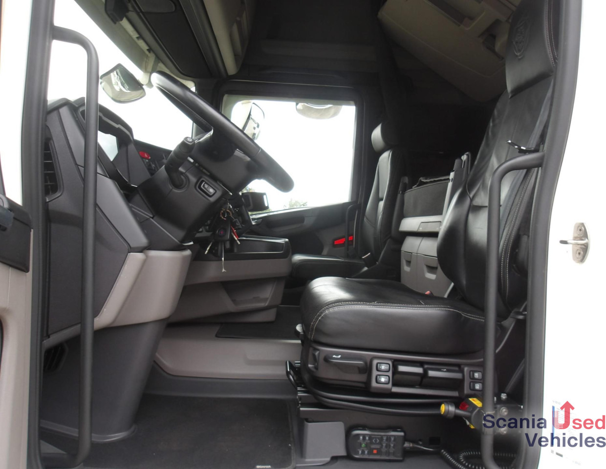 SCANIA R 500 A4x2NB / 2 kreis Hydr / Vollluft / Navi - رأس تريلا: صورة 4 SCANIA R 500 A4x2NB / 2 kreis Hydr / Vollluft / Navi - رأس تريلا: صورة 4