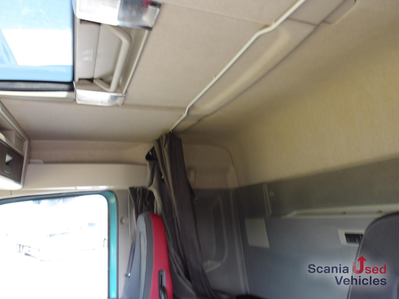 VOLVO FH 420 / - مقطورة السحب: صورة 2 VOLVO FH 420 / - مقطورة السحب: صورة 2