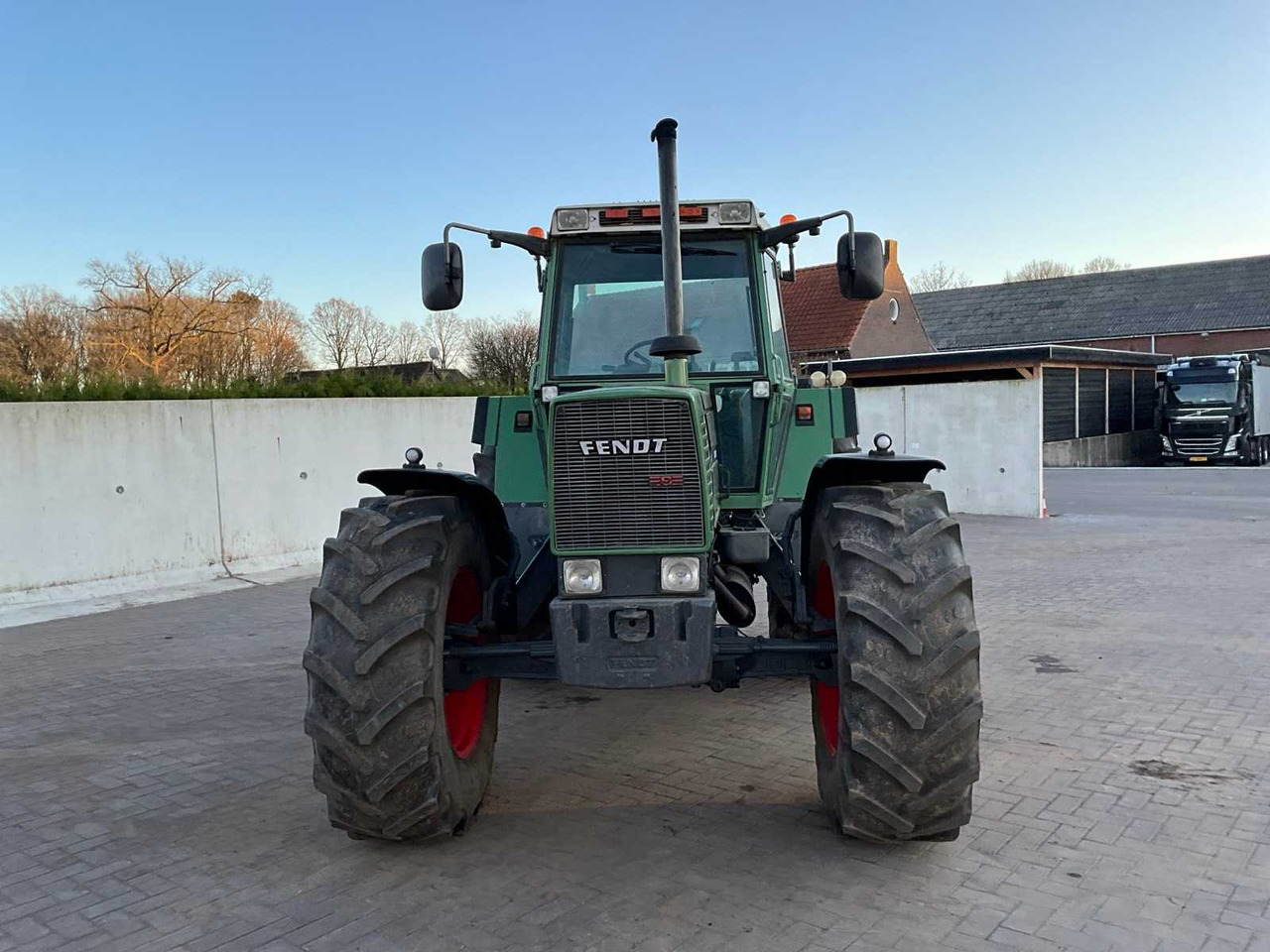 1982 FENDT FARMER 312 LSA ALL-WHEEL DRIVE FARM TRACTOR - جرار: صورة 2 1982 FENDT FARMER 312 LSA ALL-WHEEL DRIVE FARM TRACTOR - جرار: صورة 2