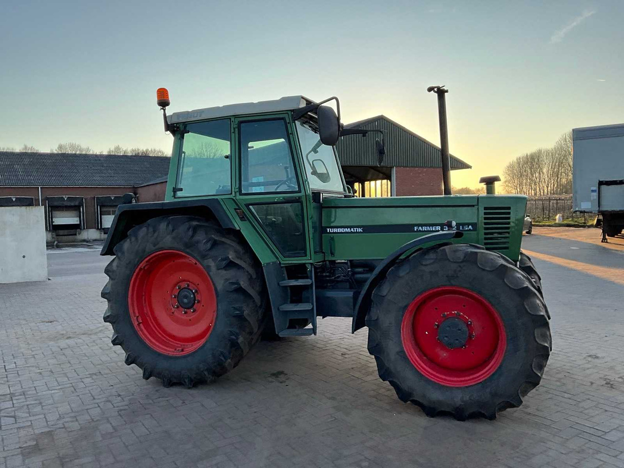 1982 FENDT FARMER 312 LSA ALL-WHEEL DRIVE FARM TRACTOR - جرار: صورة 4 1982 FENDT FARMER 312 LSA ALL-WHEEL DRIVE FARM TRACTOR - جرار: صورة 4