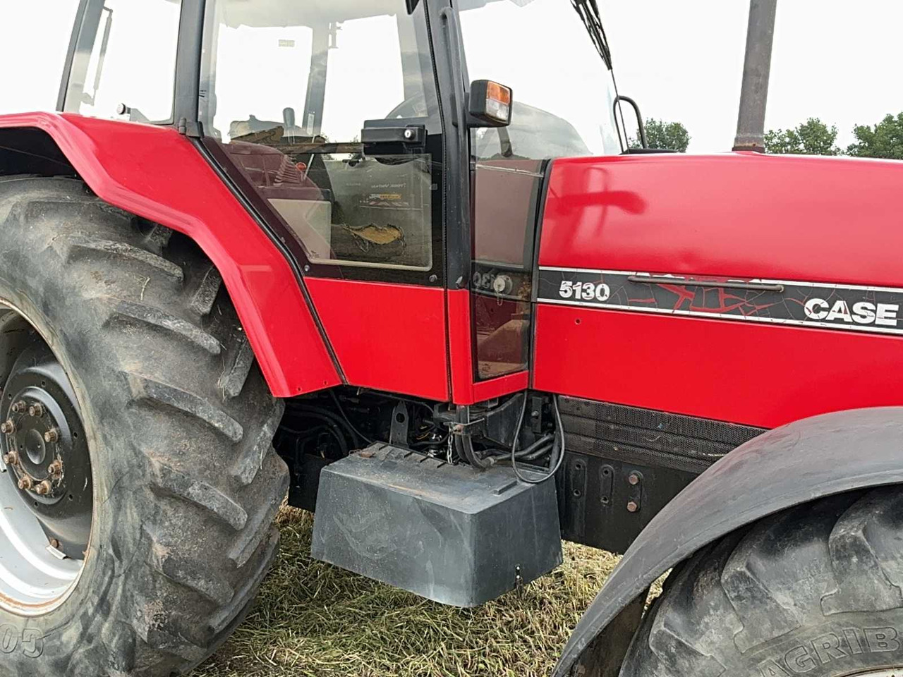 جرار 1990 CASE INTERNATIONAL 5130 ALL-WHEEL DRIVE FARM TRACTOR: صورة 14 جرار 1990 CASE INTERNATIONAL 5130 ALL-WHEEL DRIVE FARM TRACTOR: صورة 14