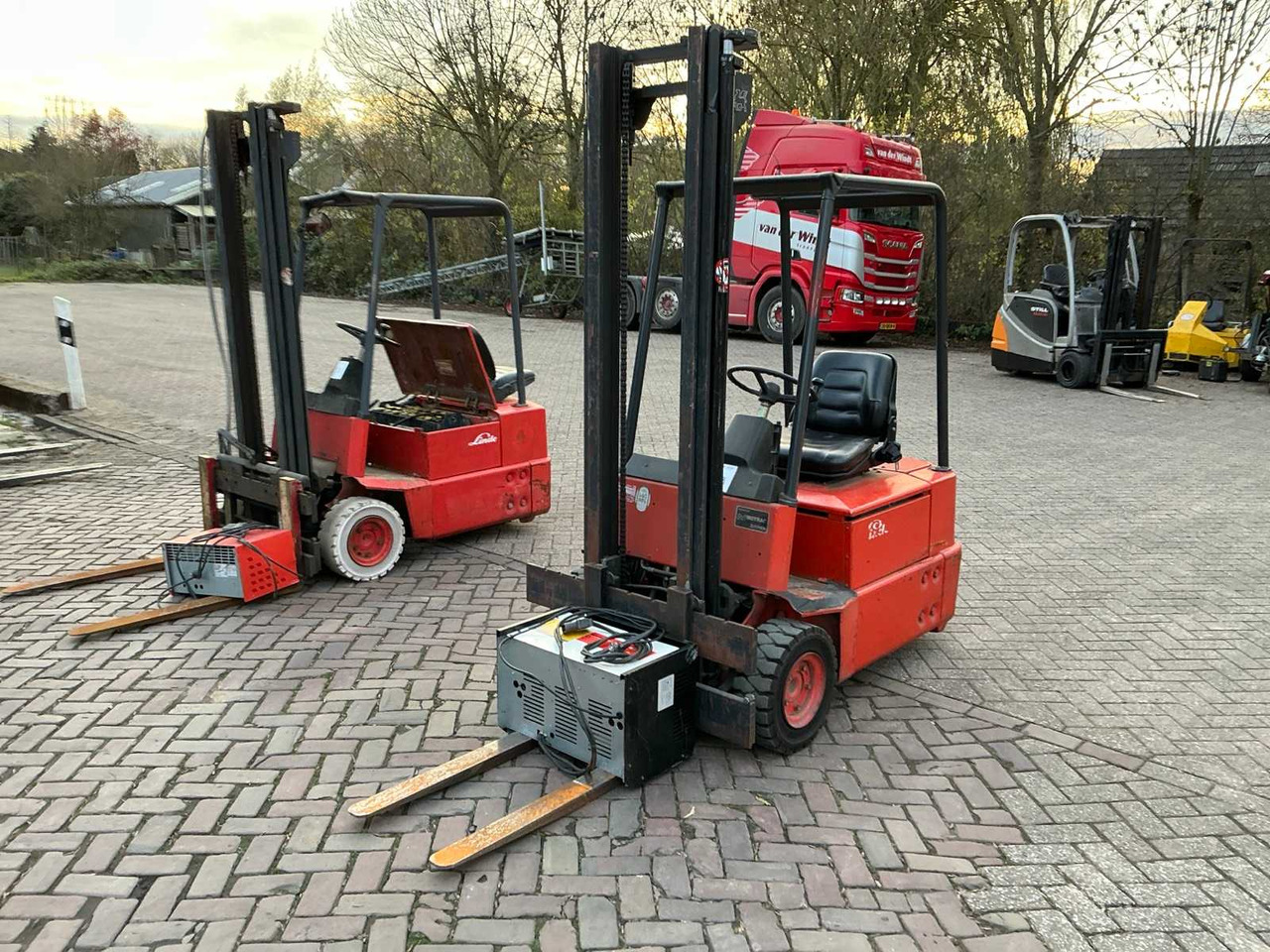 1991 LINDE E15 FORKLIFT - رافعة شوكية: صورة 1 1991 LINDE E15 FORKLIFT - رافعة شوكية: صورة 1