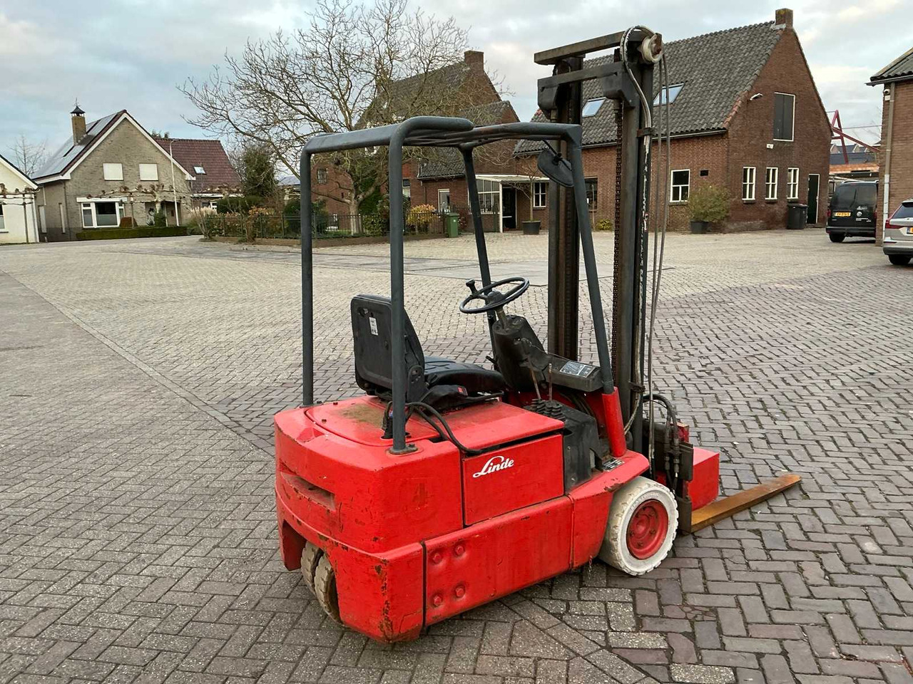1991 LINDE E15 FORKLIFT - رافعة شوكية: صورة 4 1991 LINDE E15 FORKLIFT - رافعة شوكية: صورة 4